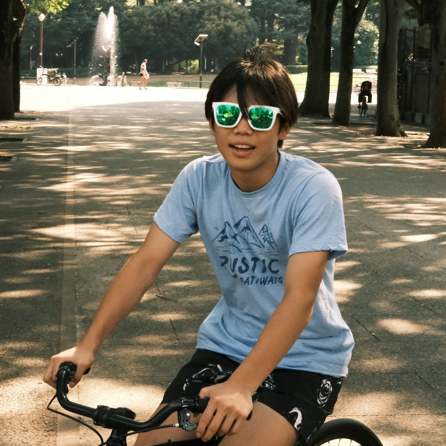 Hongdae Sunglasses (White/Green)